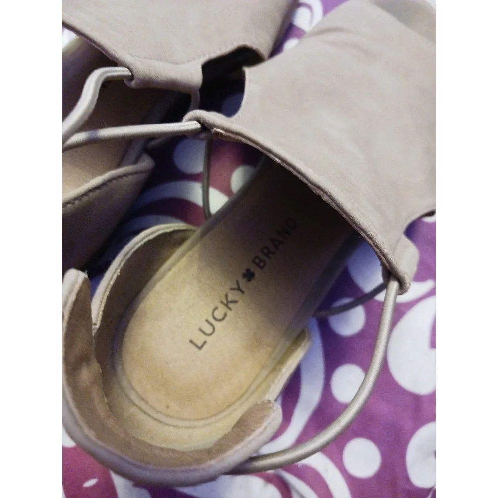 Lucky Brand Girls Genuine Leather Low Heel Open Toe Booties, Size 5‎